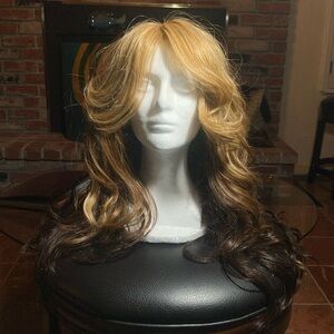 🎀🤎Shake N Go Curling Iron Safe Long Wavy Blonde/Dark BrownTipping Layered Wig